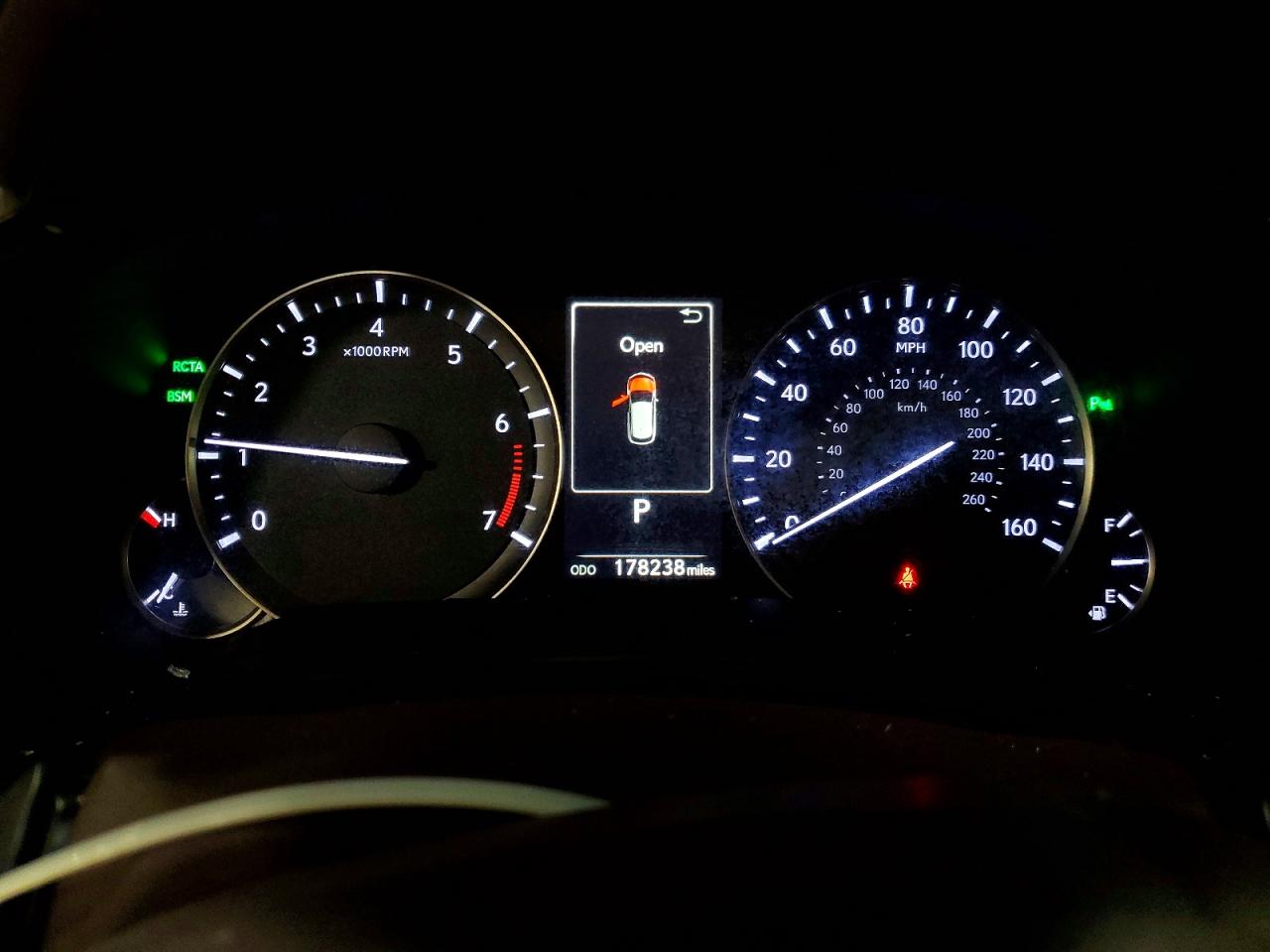 Lexus RX Base