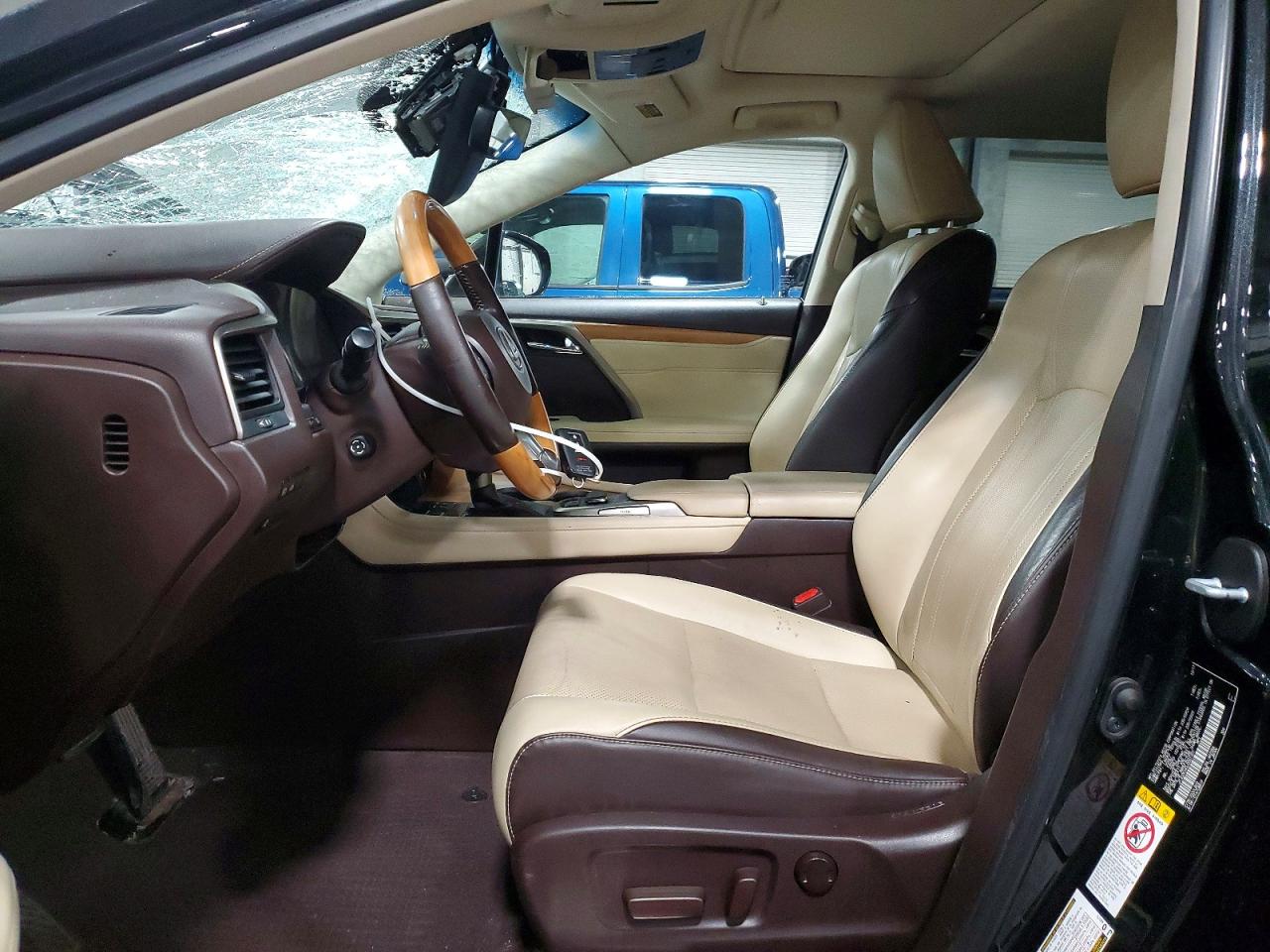 Lexus RX Base