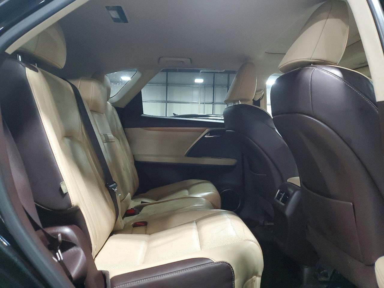 Lexus RX Base