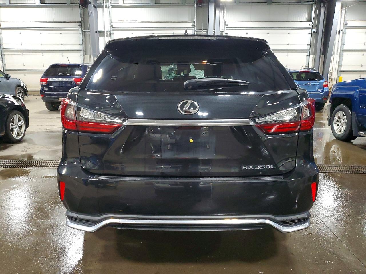 Lexus RX Base