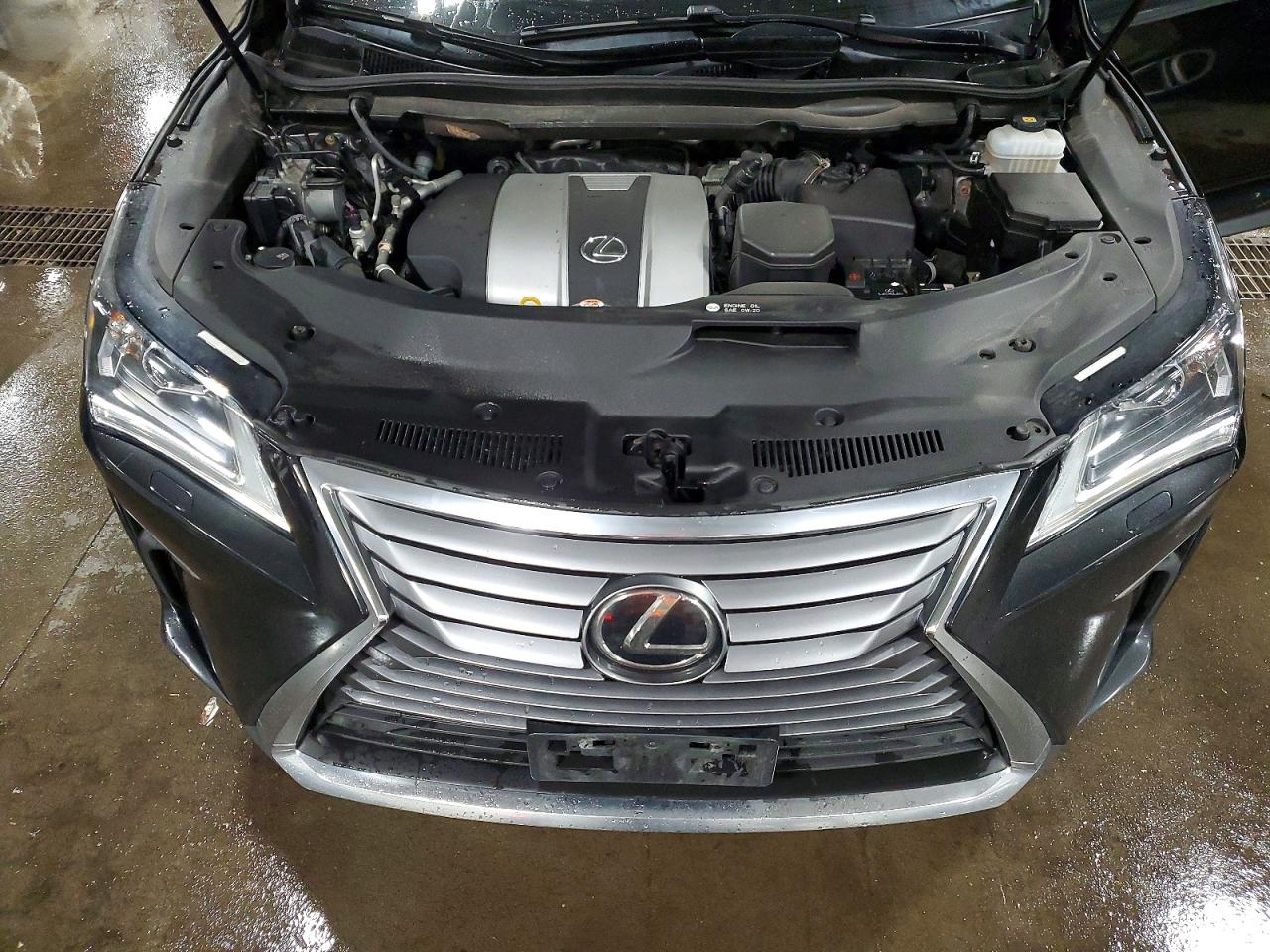 Lexus RX Base
