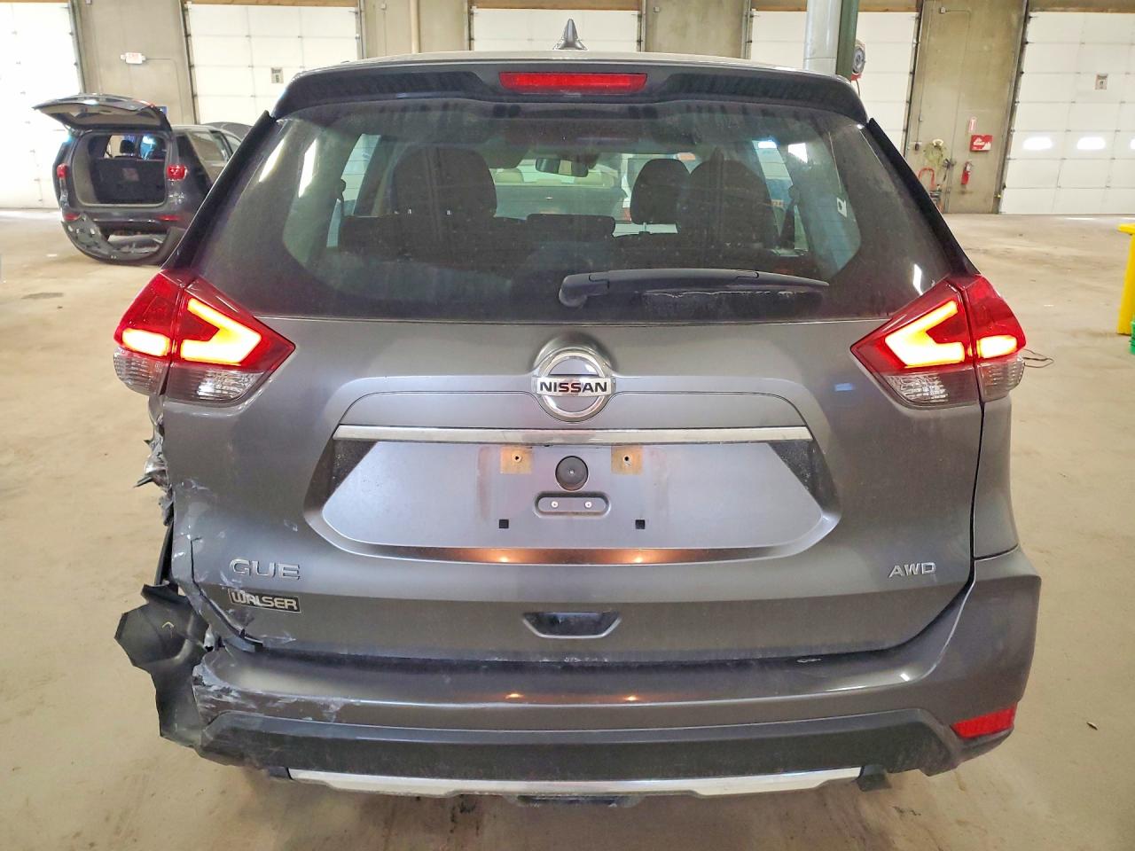 Nissan Rogue S