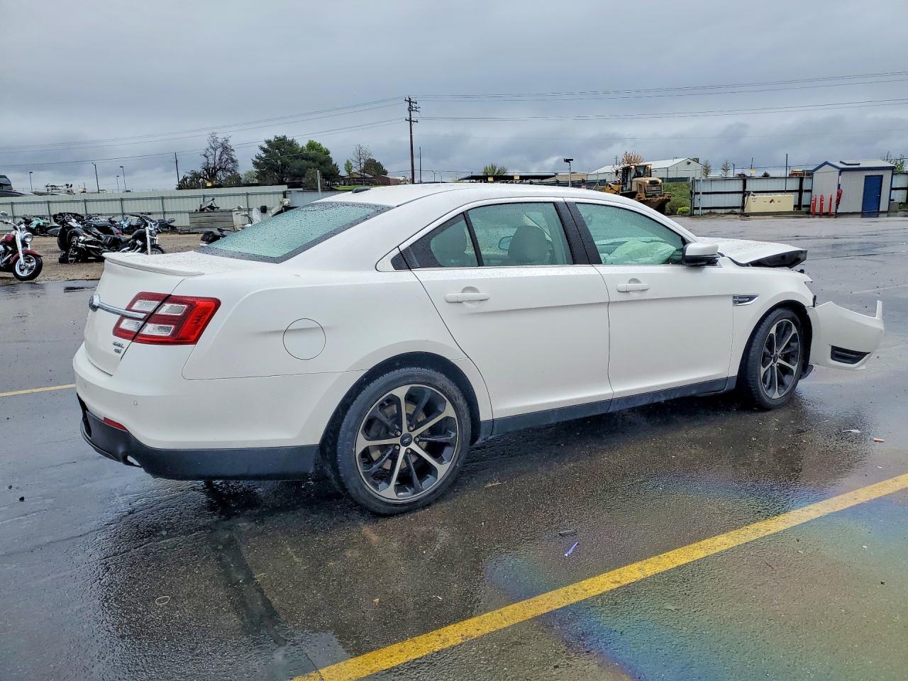 Ford Taurus