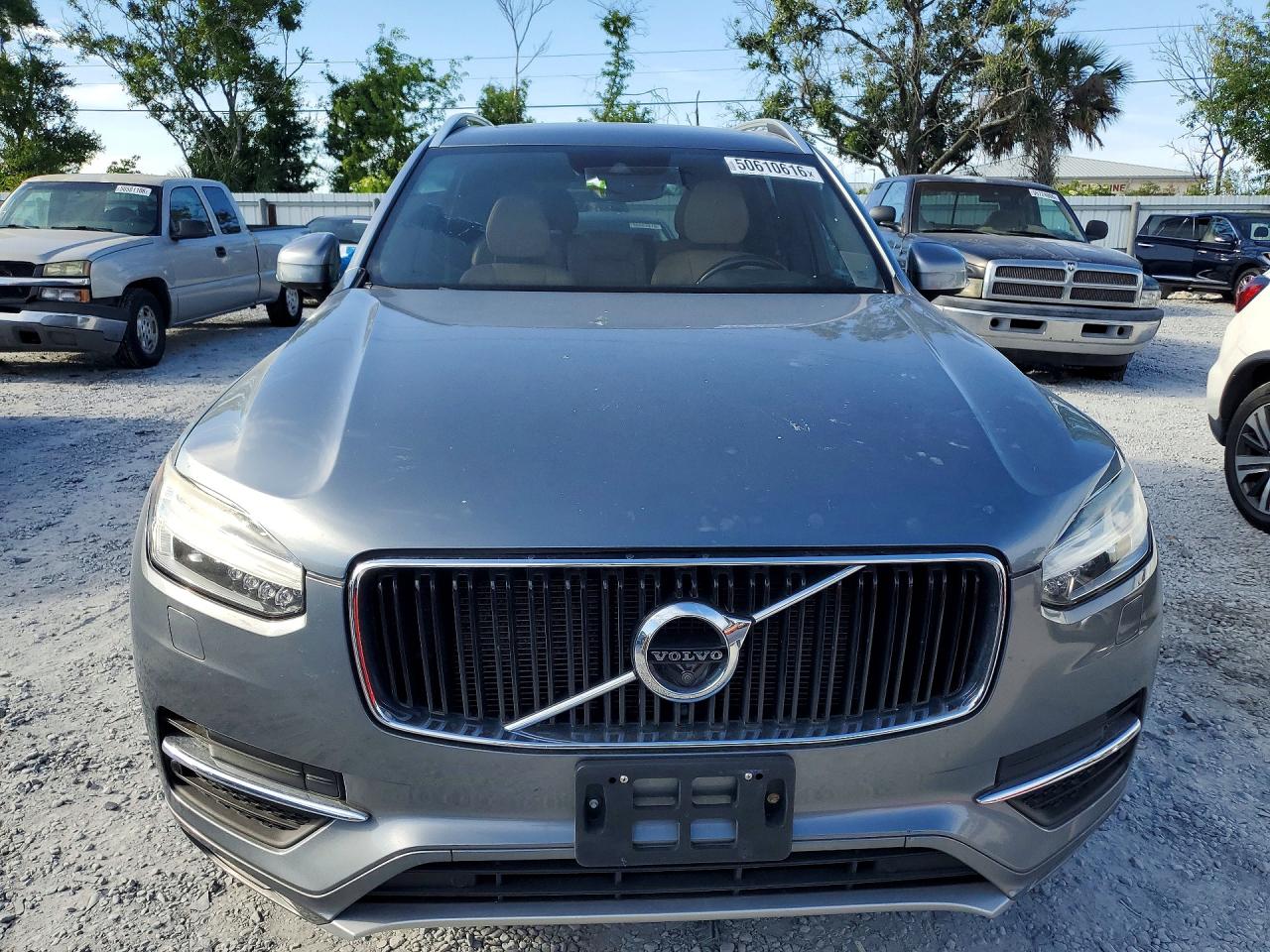Volvo XC90 T6