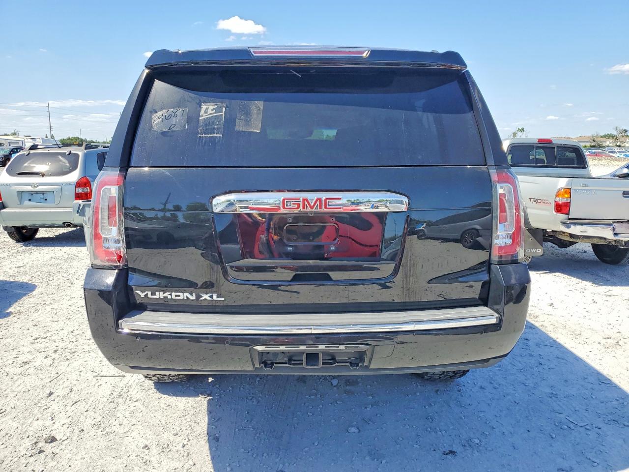GMC Yukon Denali