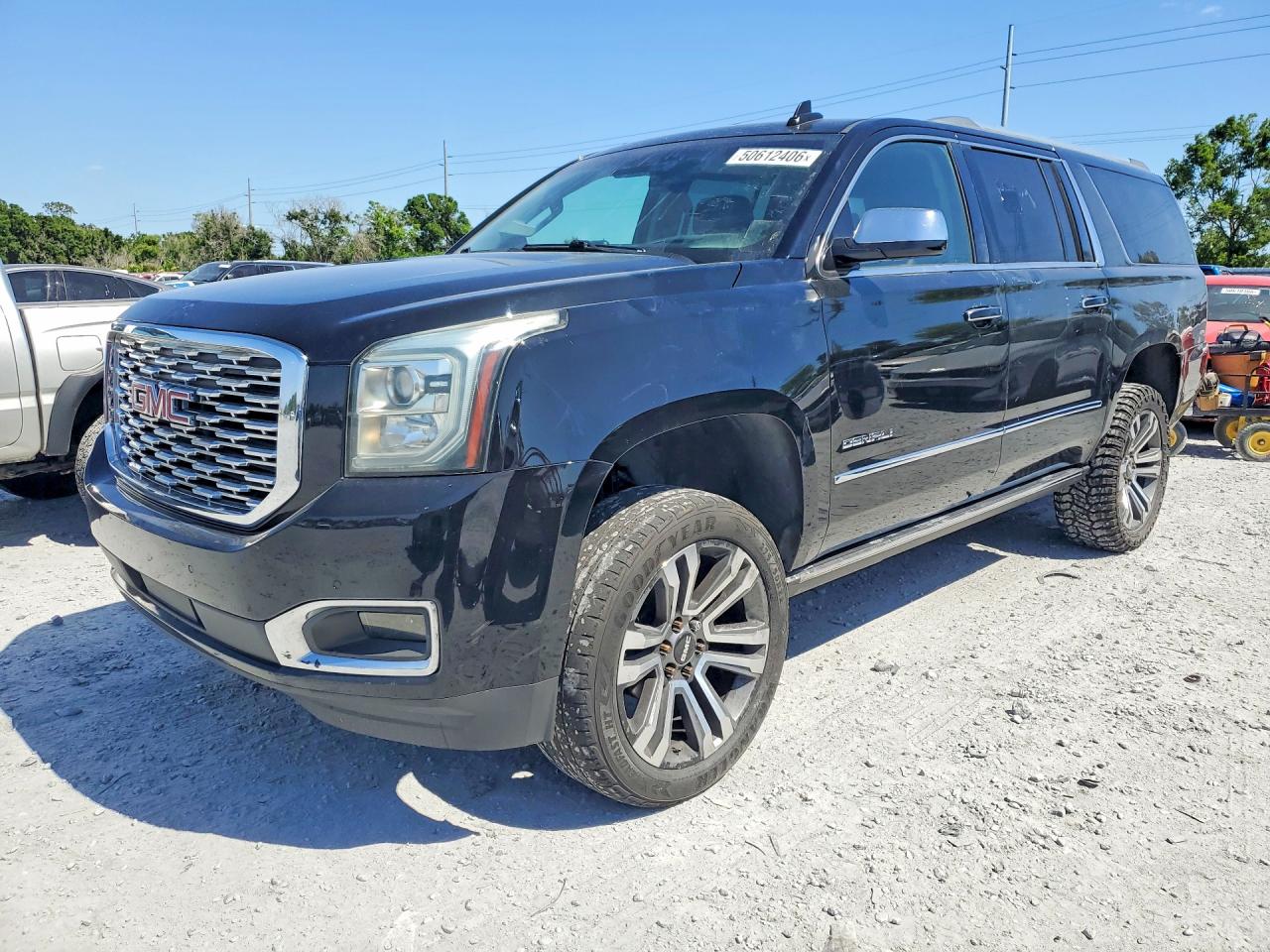 Salvage GMC Yukon Image
