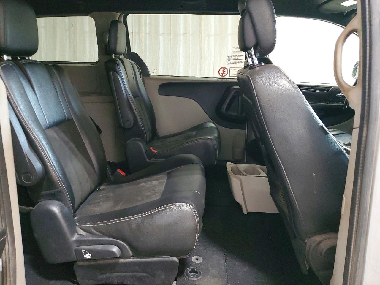Dodge Caravan Sxt