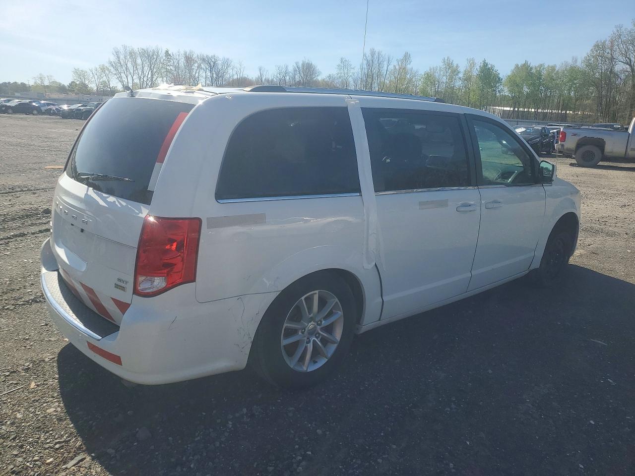 Dodge Caravan Sxt