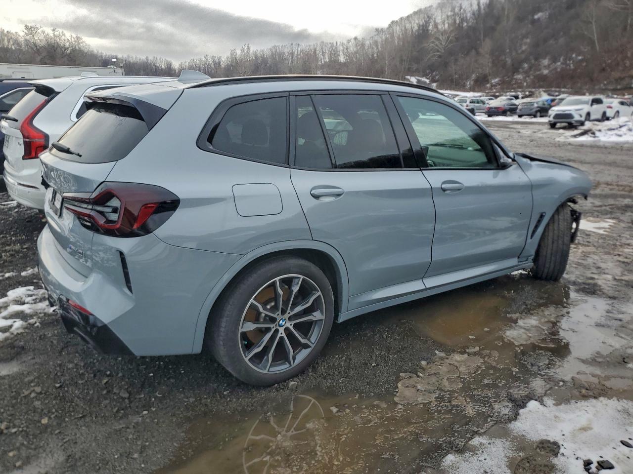 BMW X Series M40i
