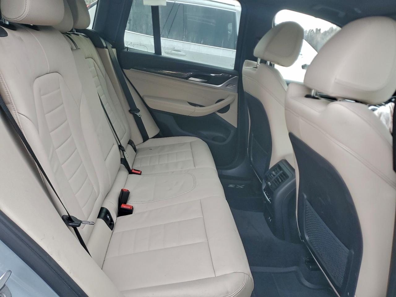 BMW X Series M40i