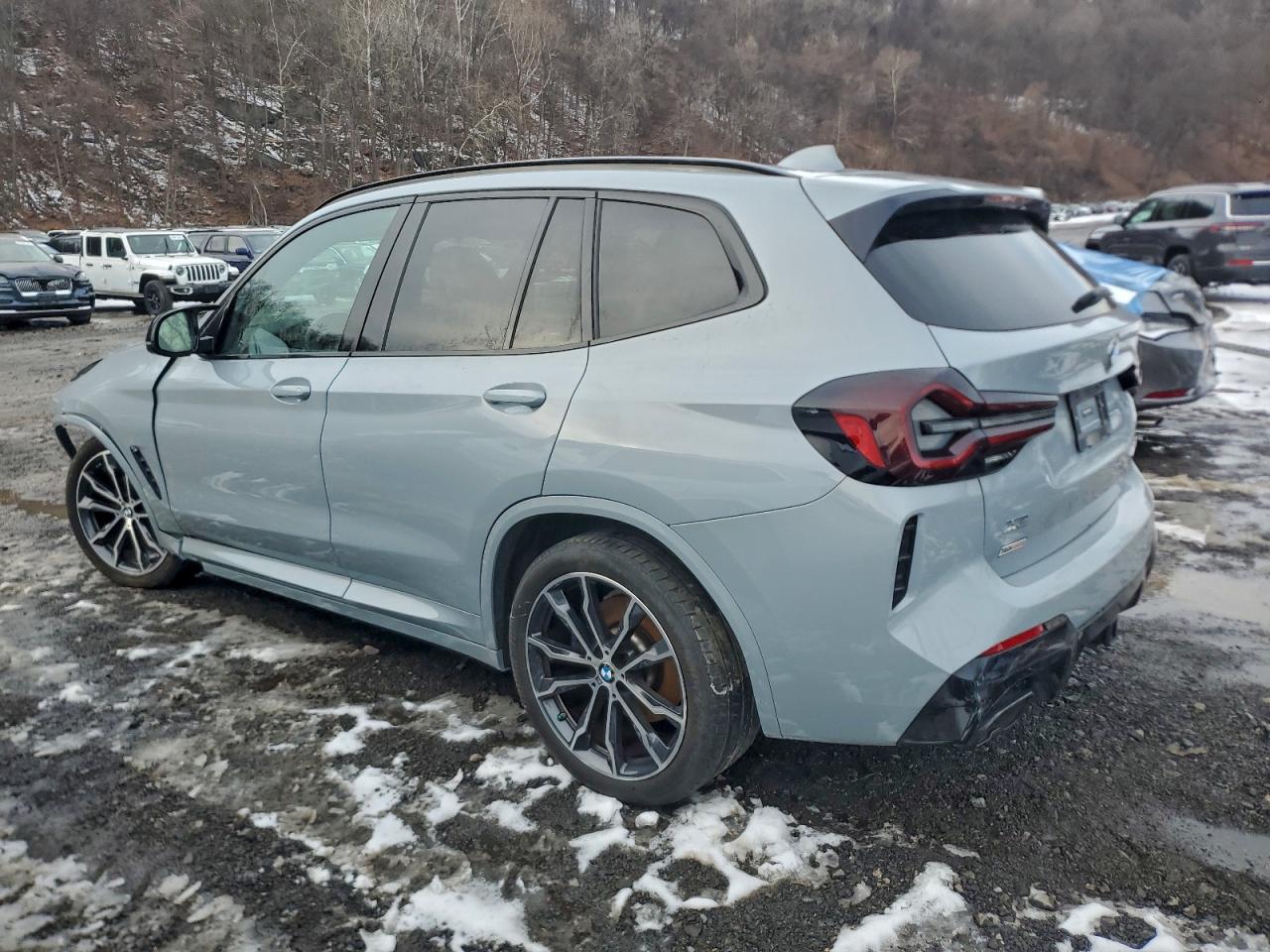BMW X Series M40i