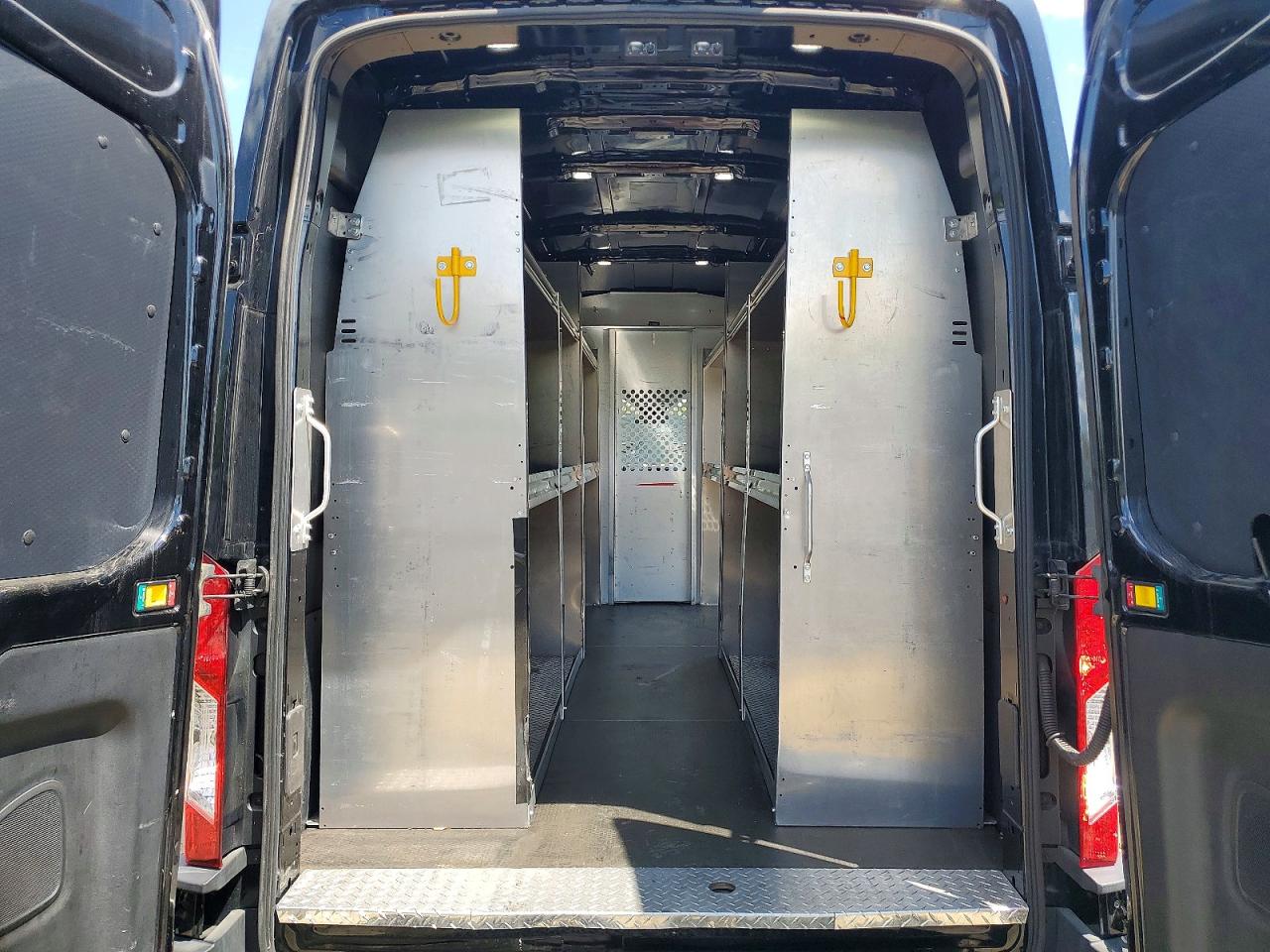 Ford Transit T-250