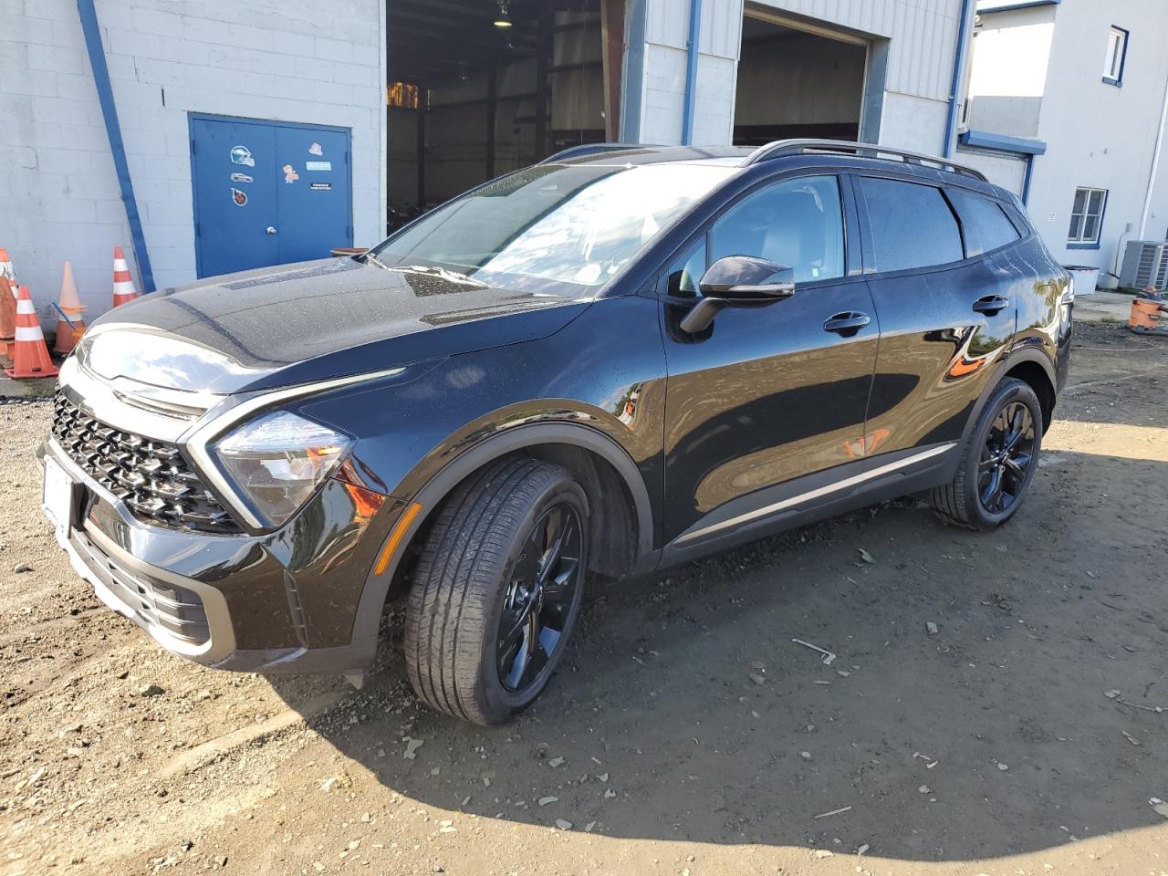 Salvage Kia Sportage Image