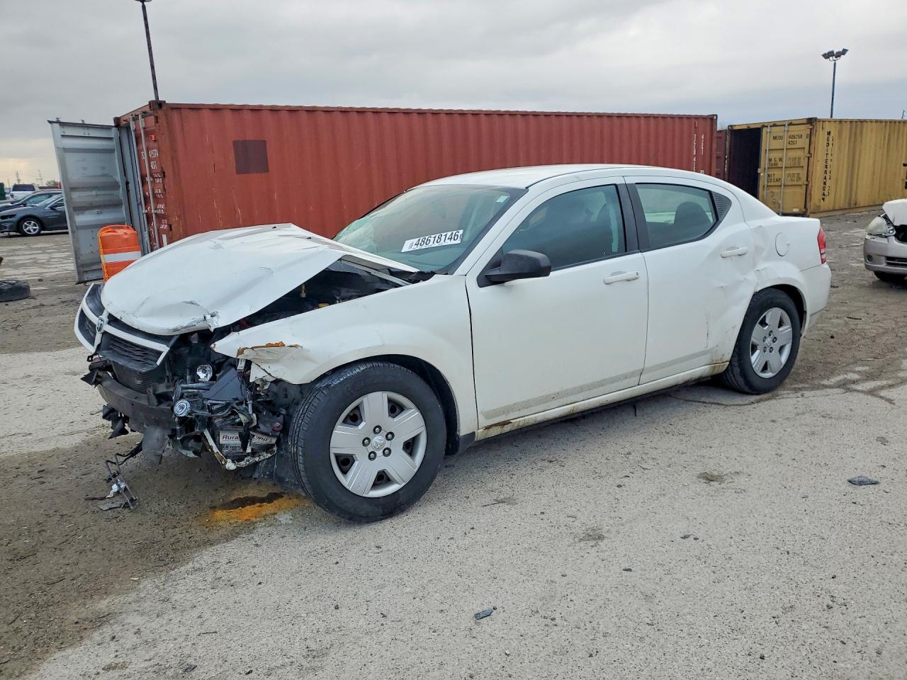Salvage Dodge Avenger Image