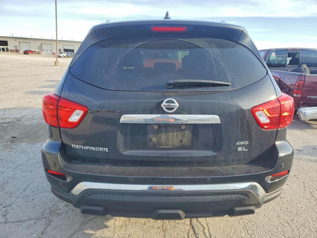 Nissan Pathfinder Sl