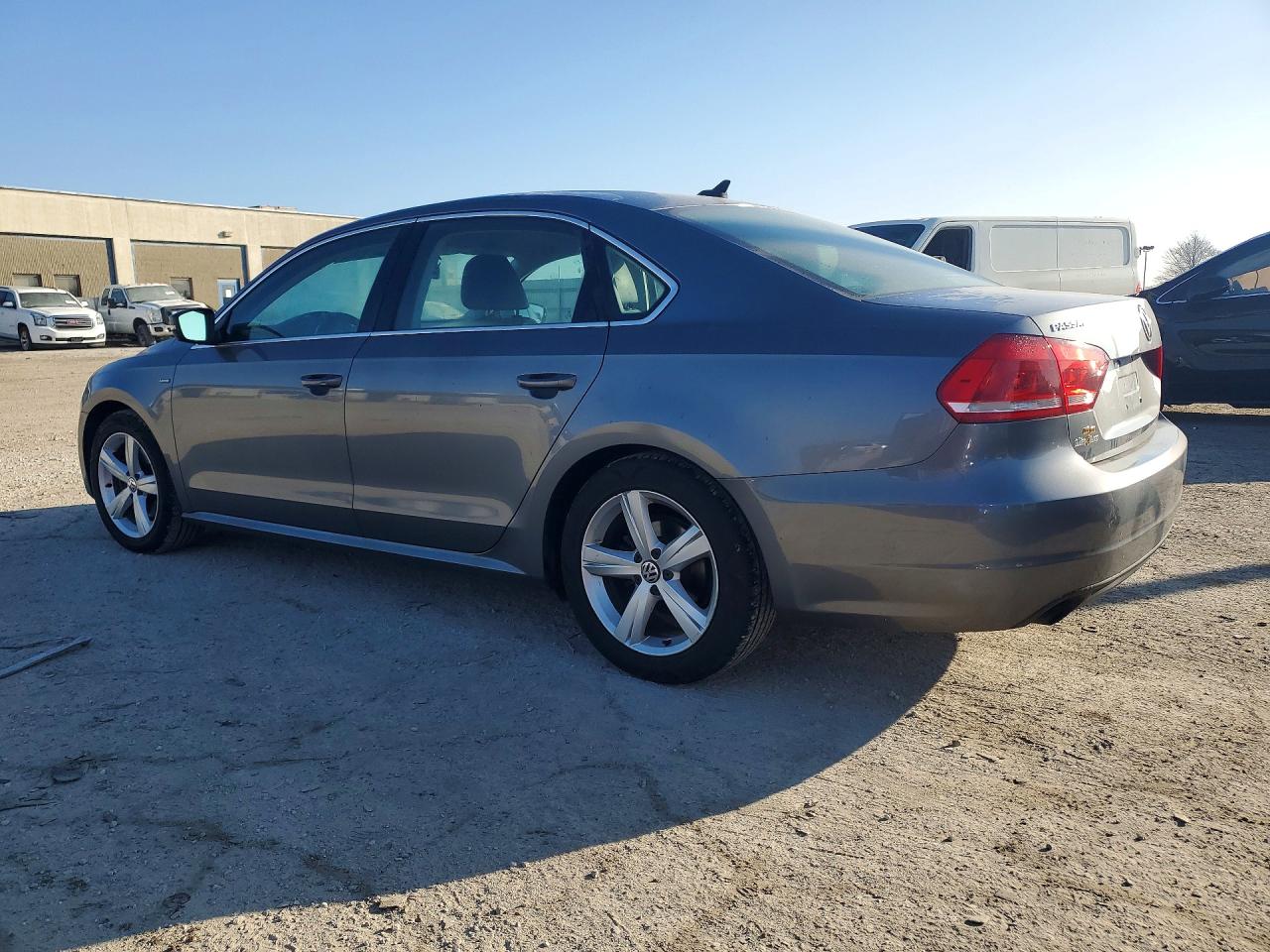 Volkswagen Passat S
