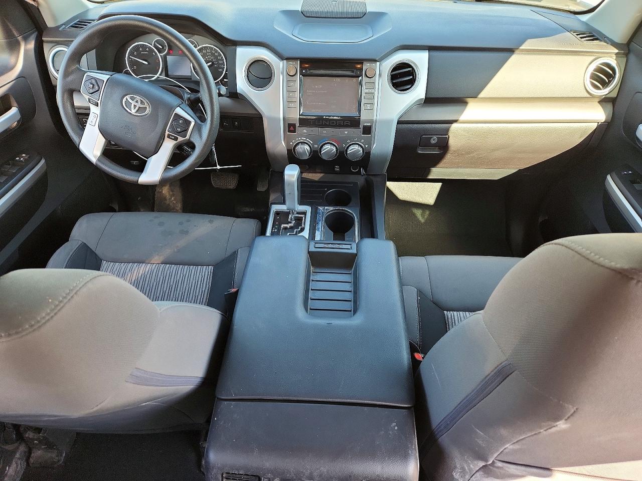 Toyota Tundra Crewmax Sr5