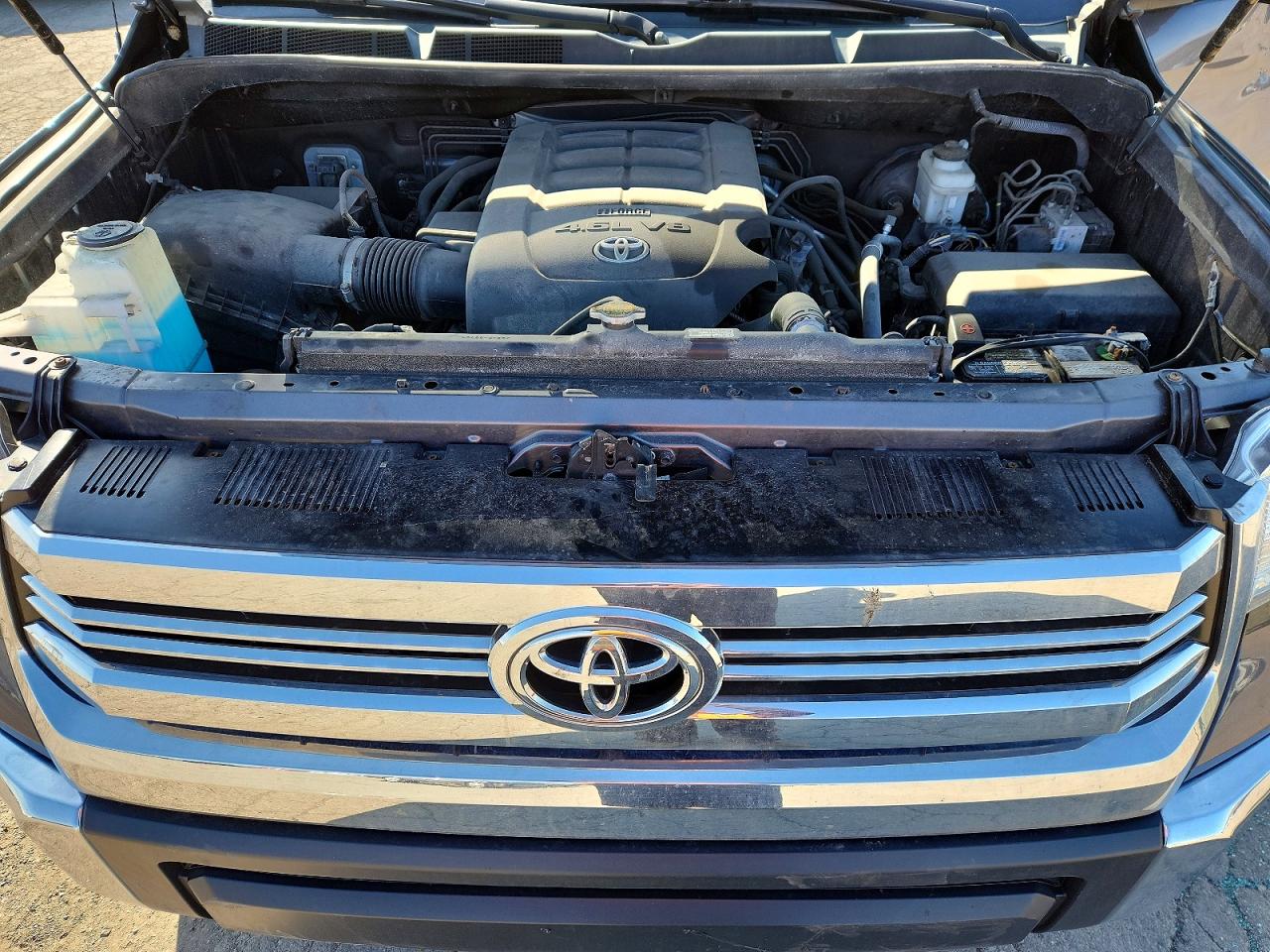 Toyota Tundra Crewmax Sr5