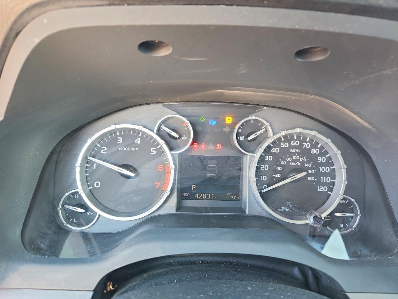 Toyota Tundra Crewmax Sr5