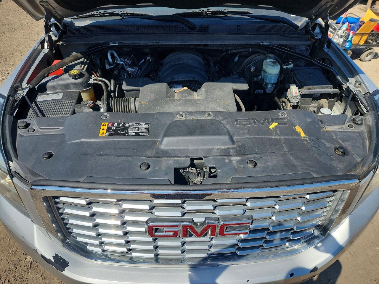GMC Yukon Denali
