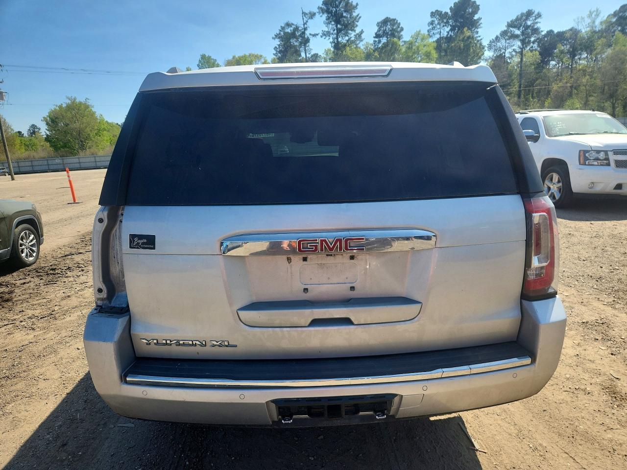 GMC Yukon Denali