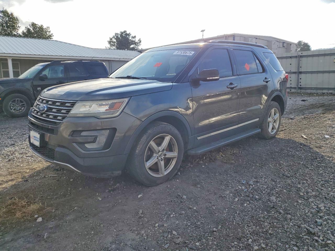 Salvage Ford Explorer Image