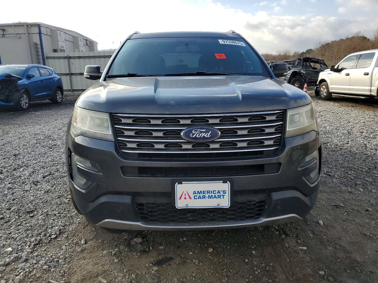 Ford Explorer Xlt