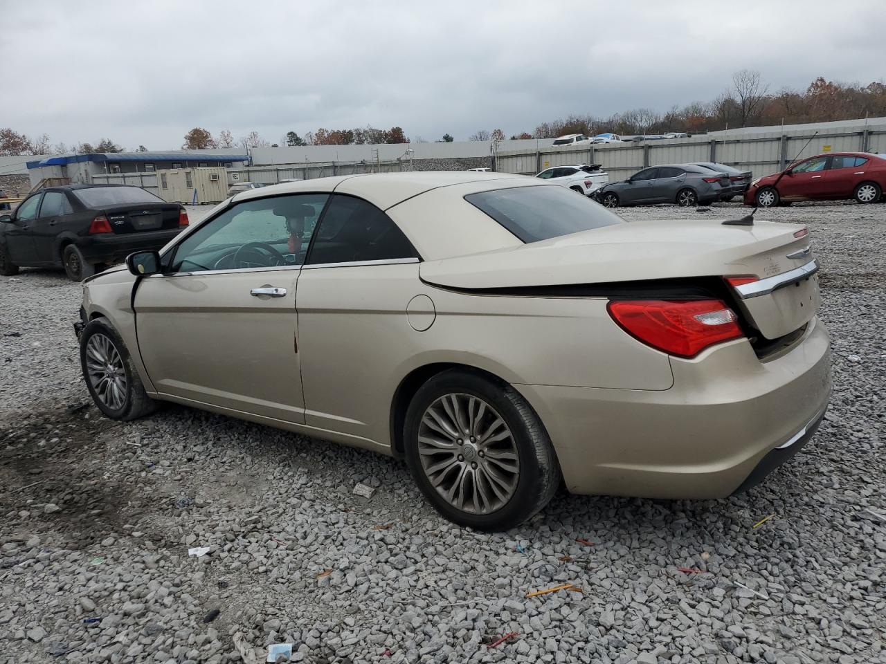 Chrysler 200