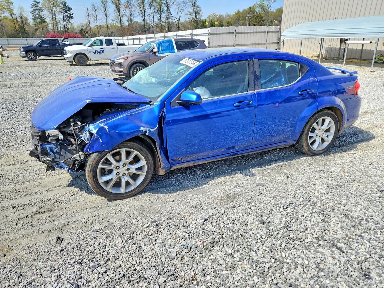 Salvage Dodge Avenger Image