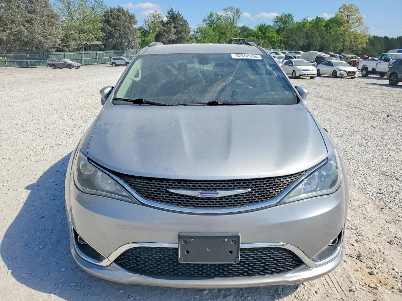 Chrysler Pacifica Touring L