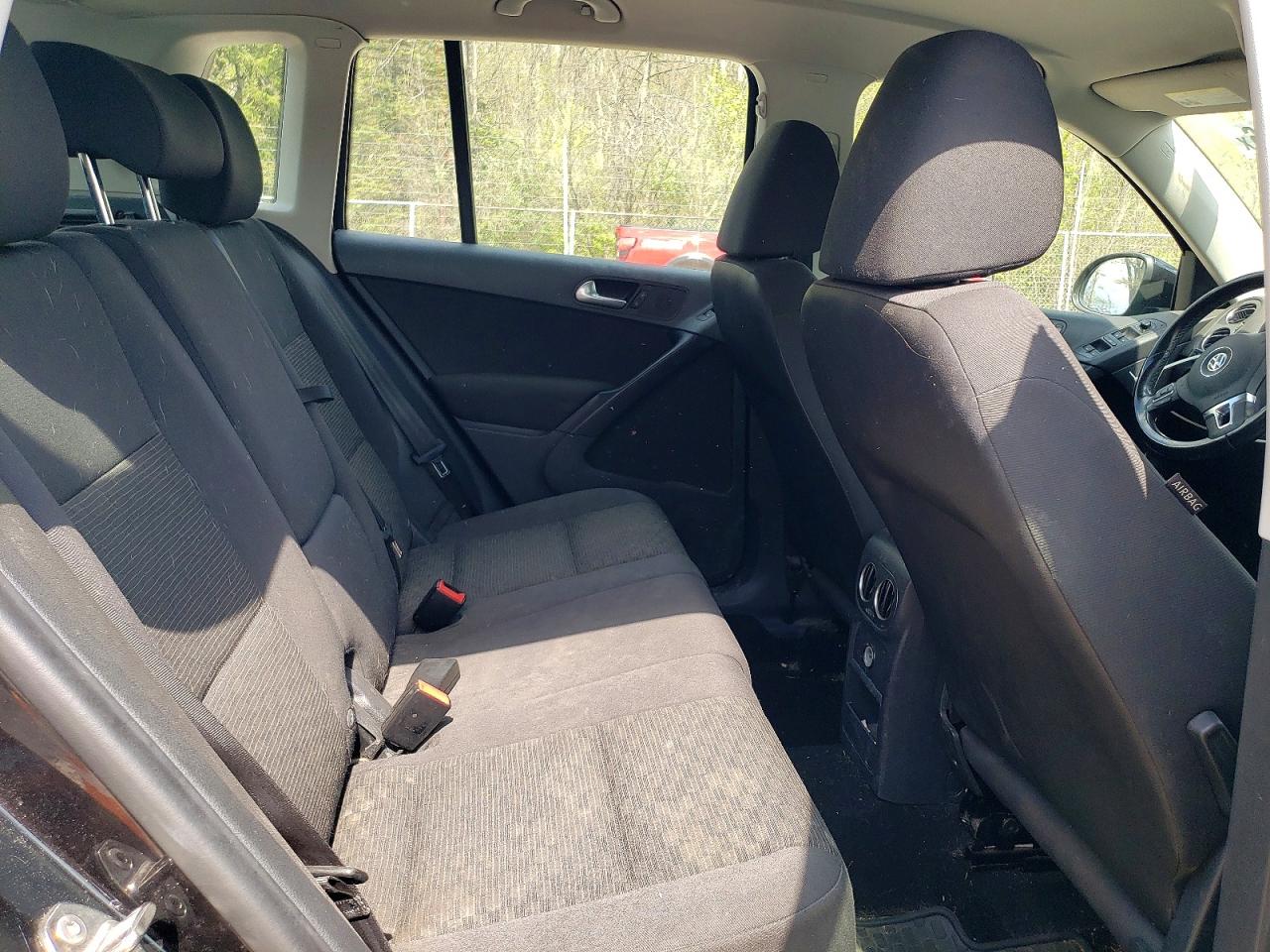 Volkswagen Tiguan S
