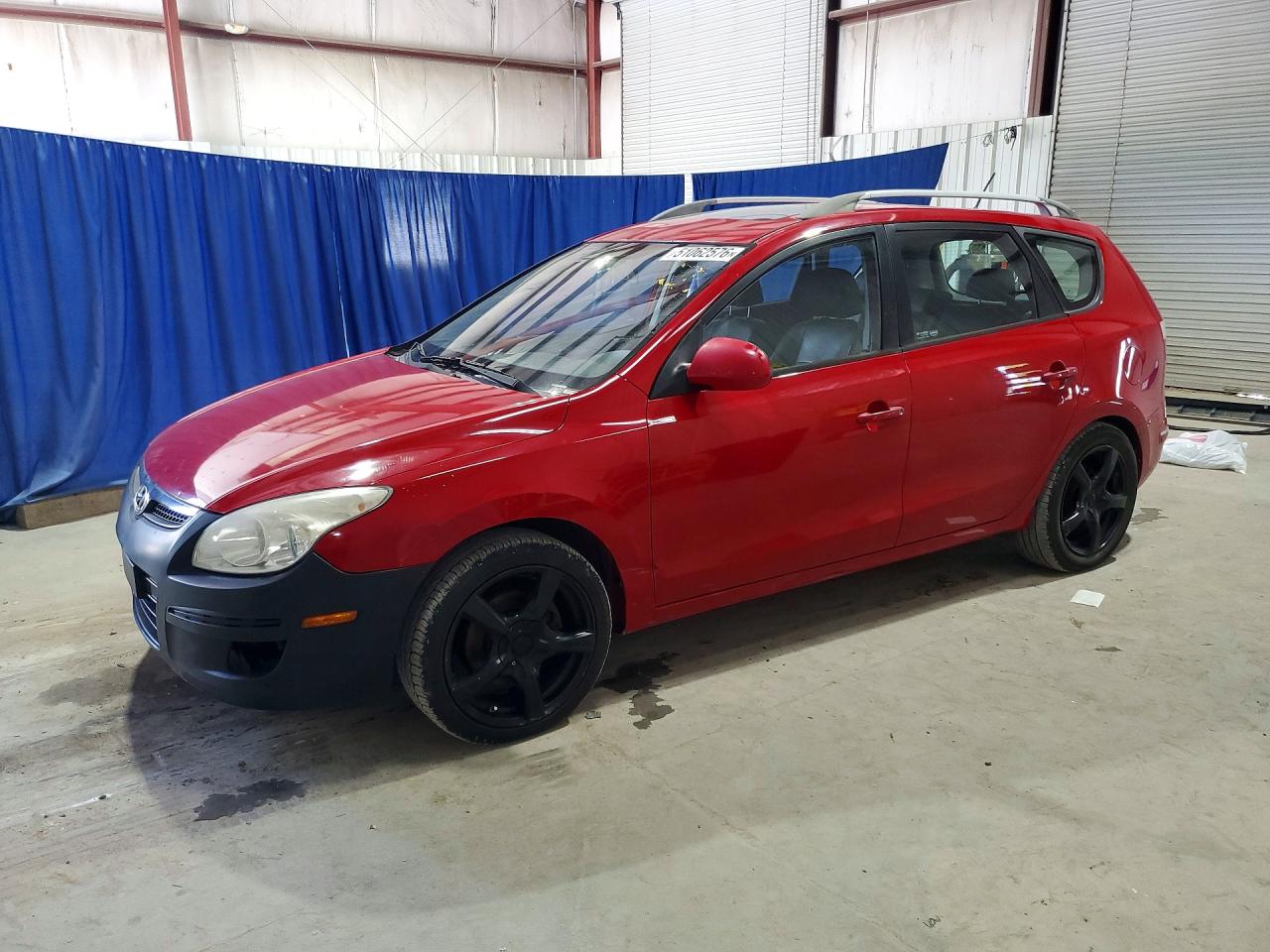 Salvage Hyundai ELANTRA Image
