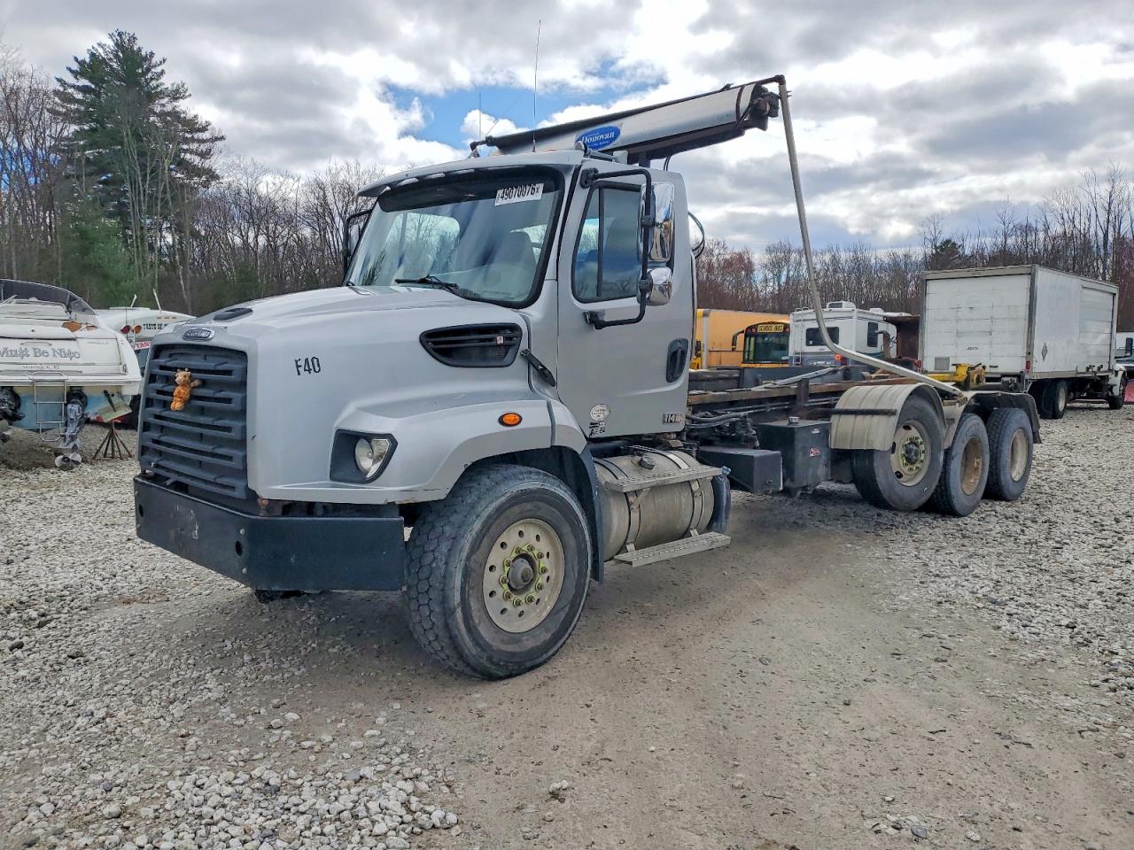 Freightliner 114sd