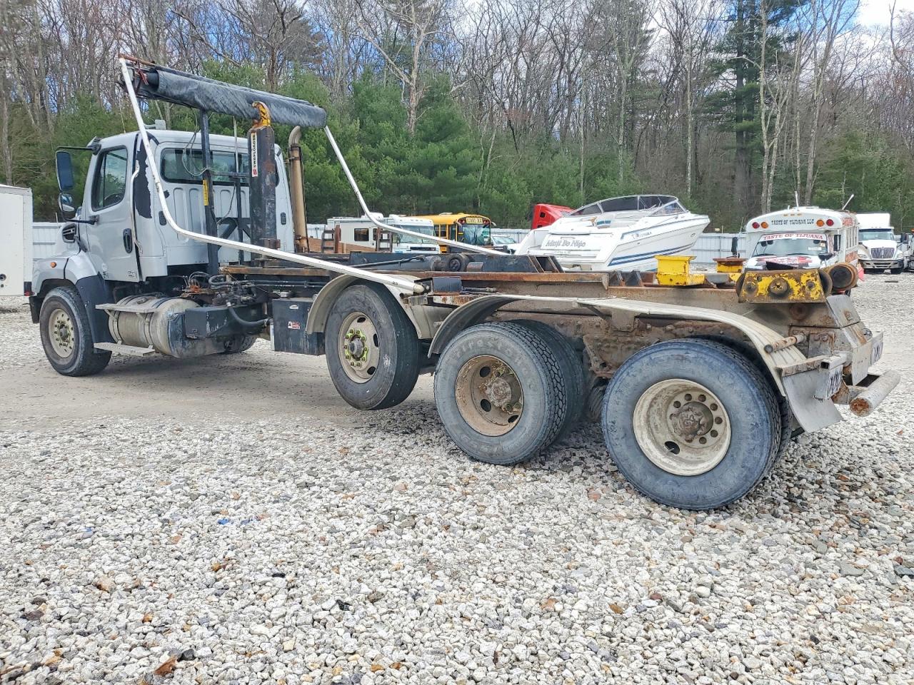 Freightliner 114sd