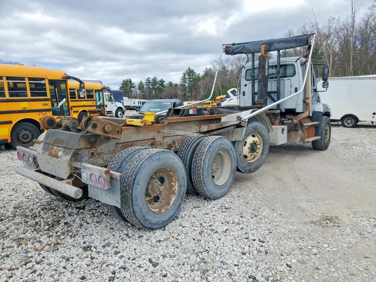 Freightliner 114sd