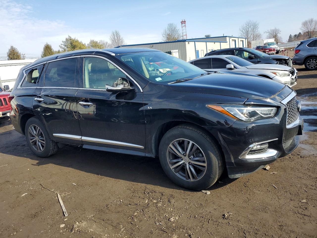 INFINITI Qx Luxe