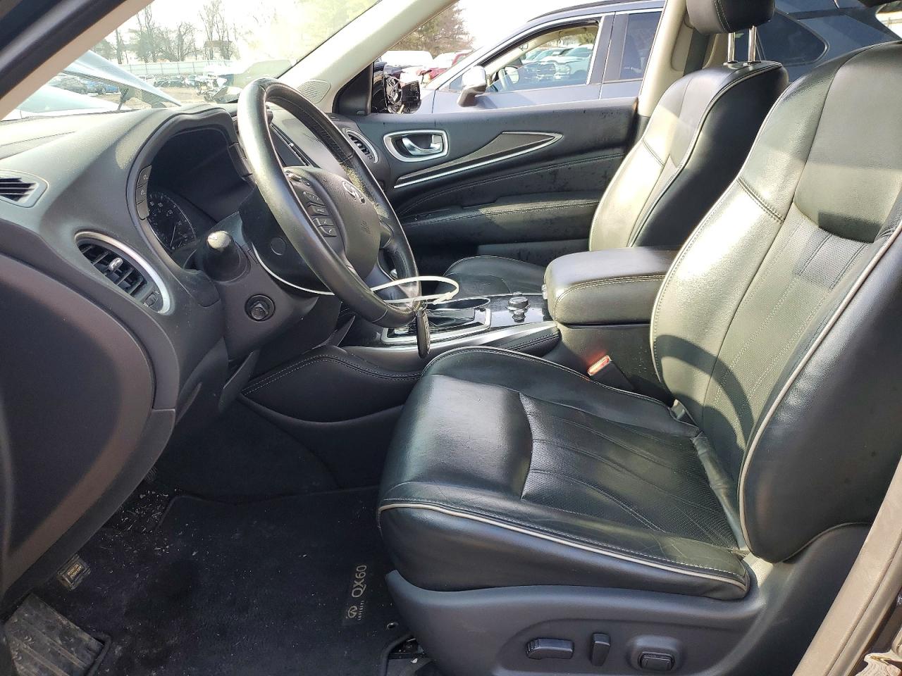 INFINITI Qx Luxe