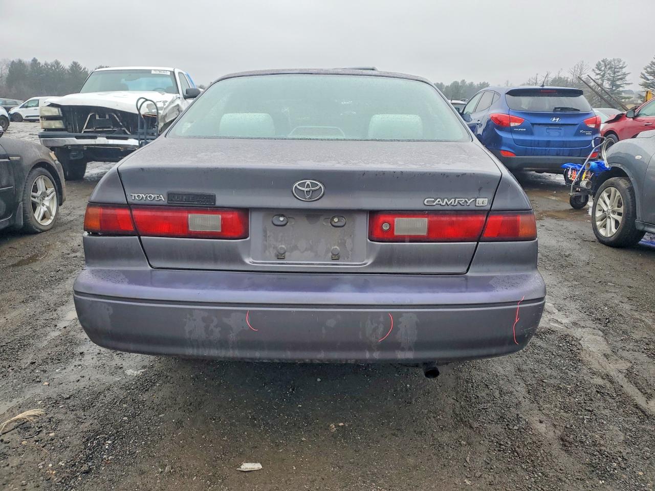 Toyota Camry Le