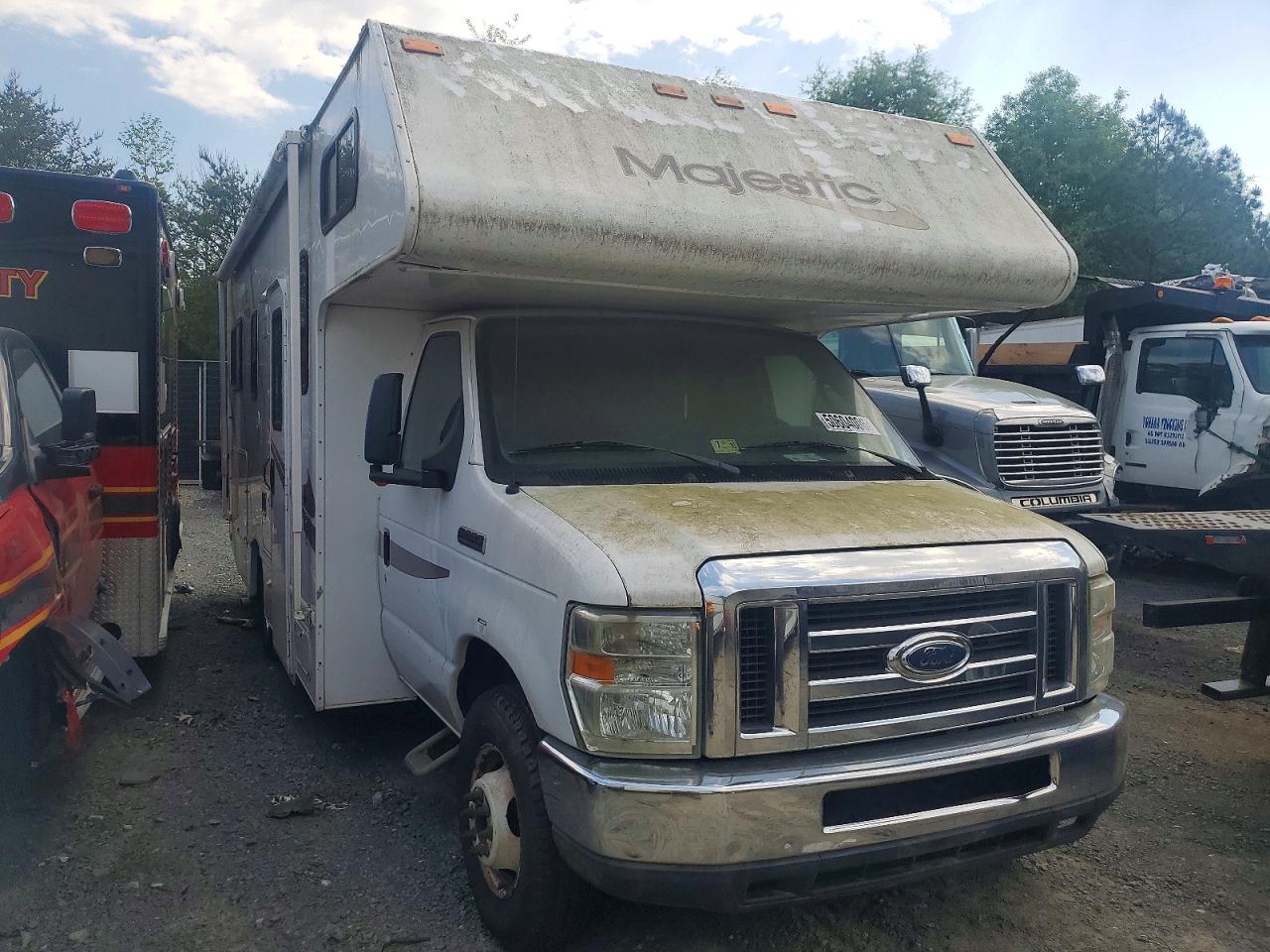 Salvage Ford Econoline Image