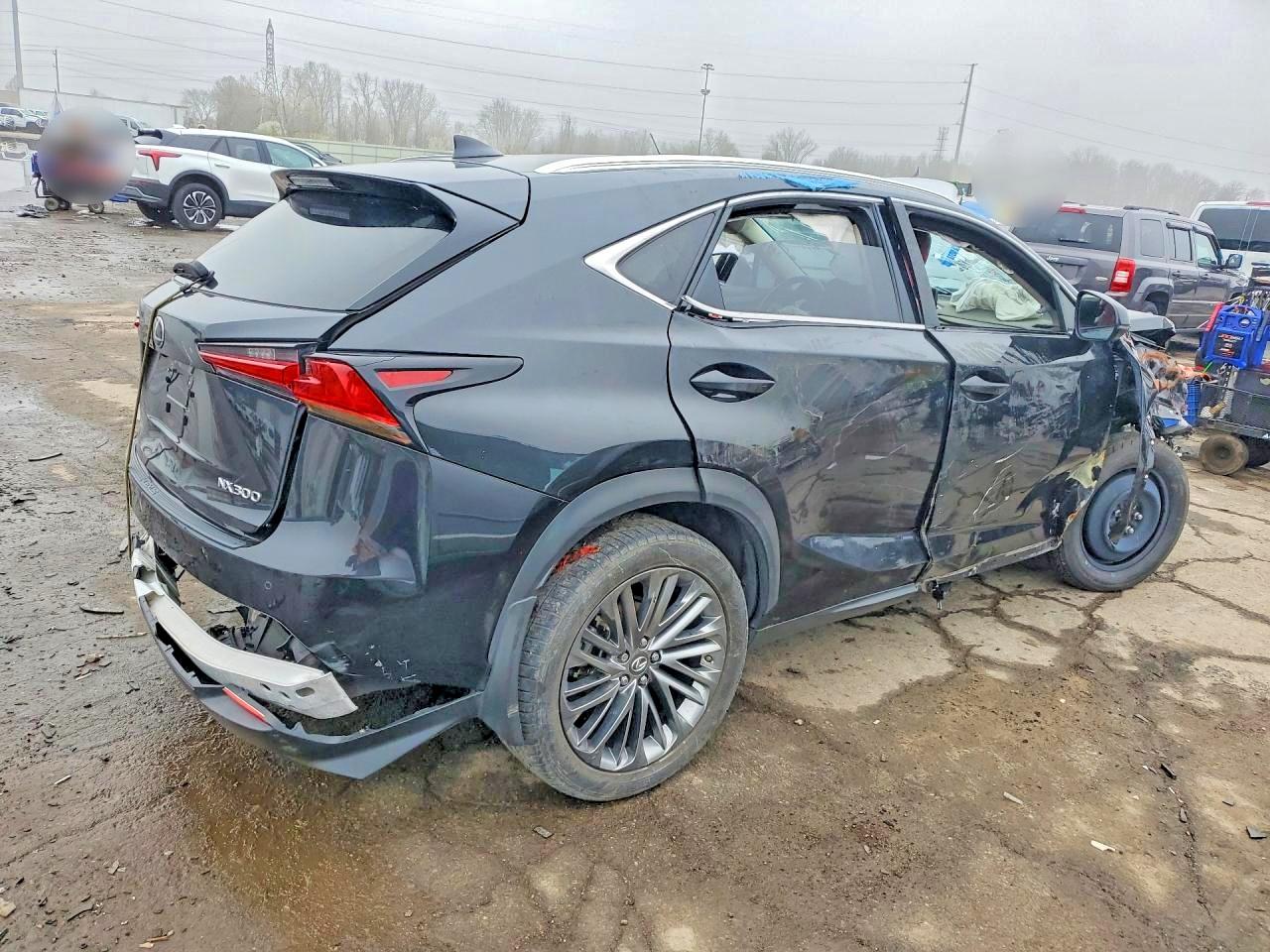 Lexus NX Base