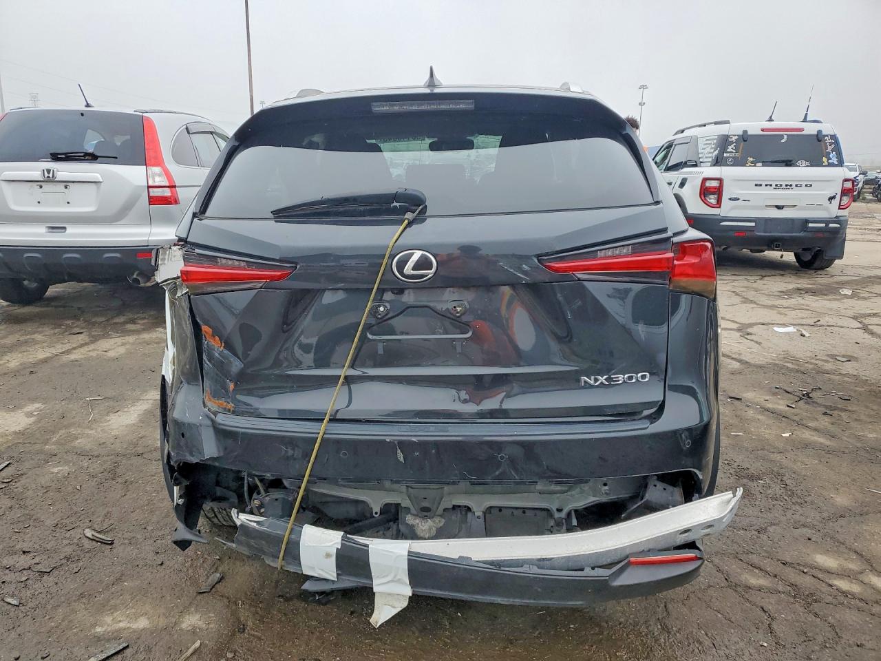 Lexus NX Base