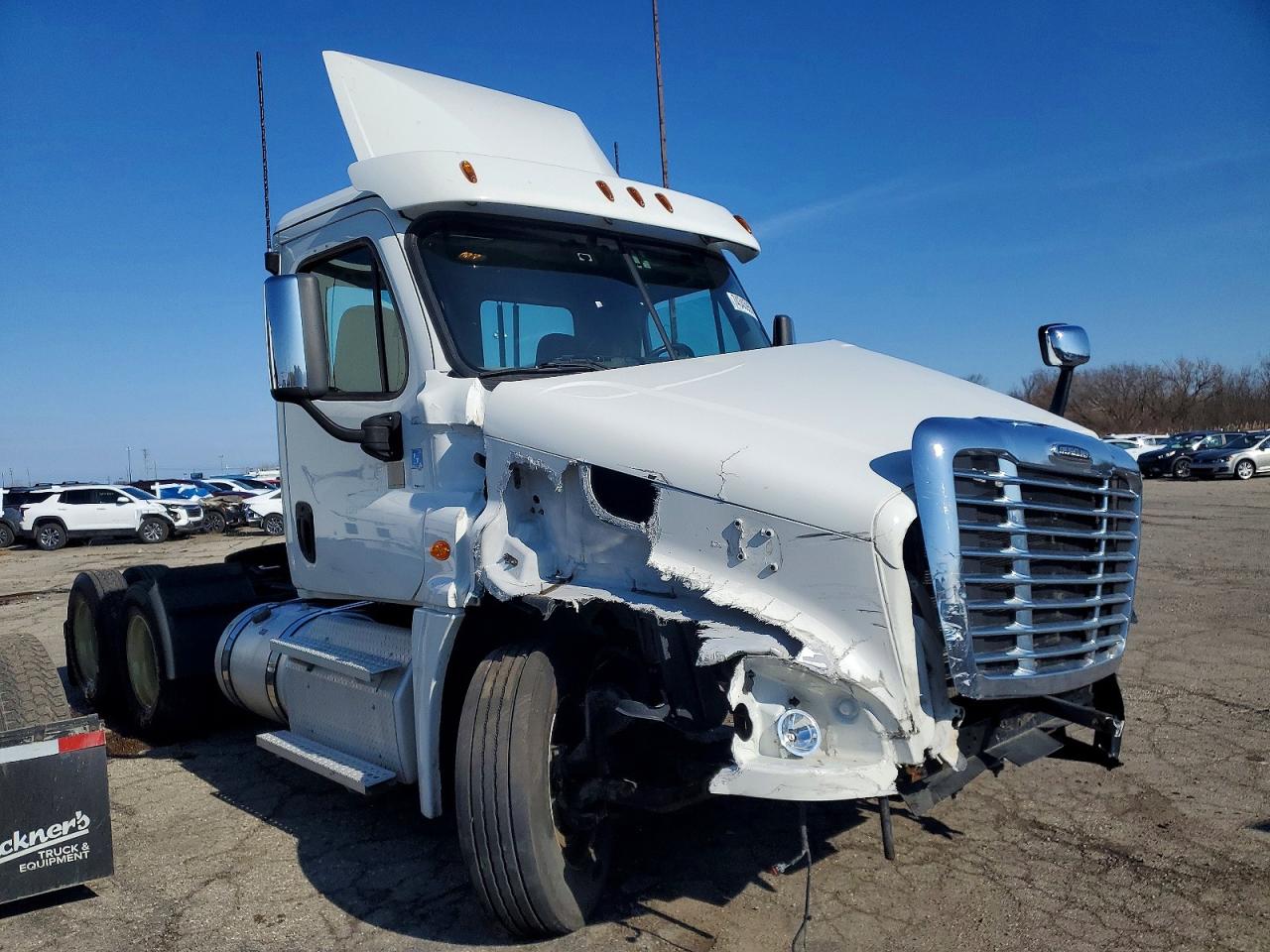 Salvage Freightliner Cascadia 125 Image