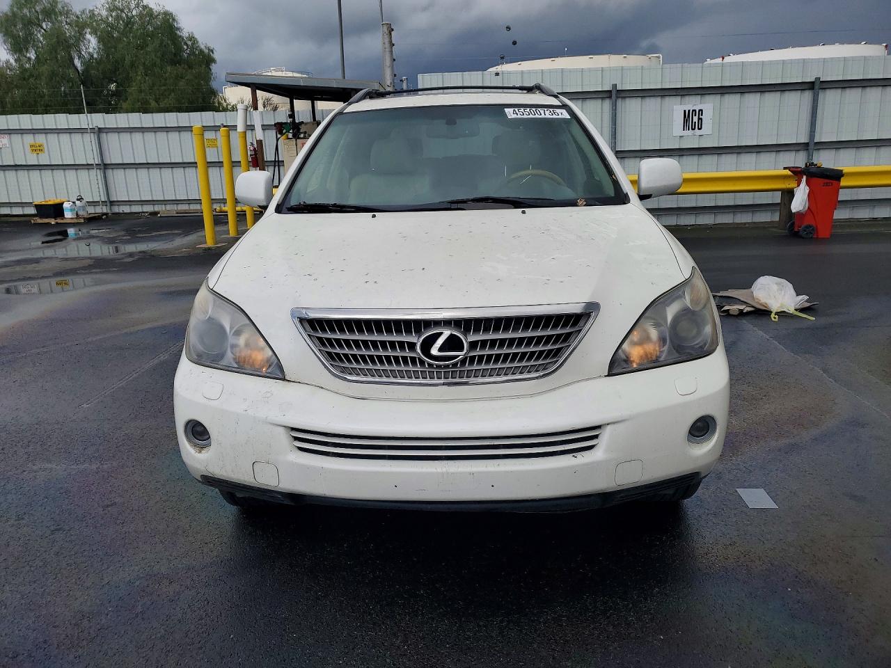 Lexus RX Base