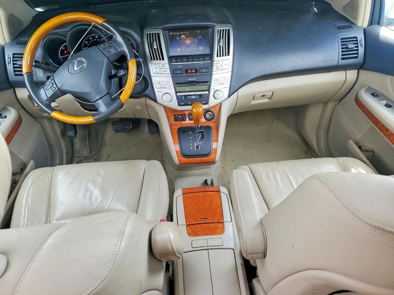Lexus RX Base