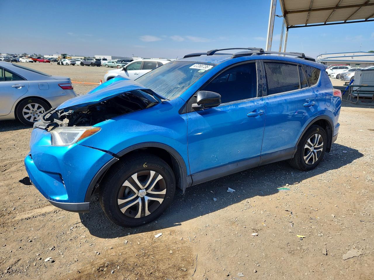 Salvage Toyota RAV4 Image