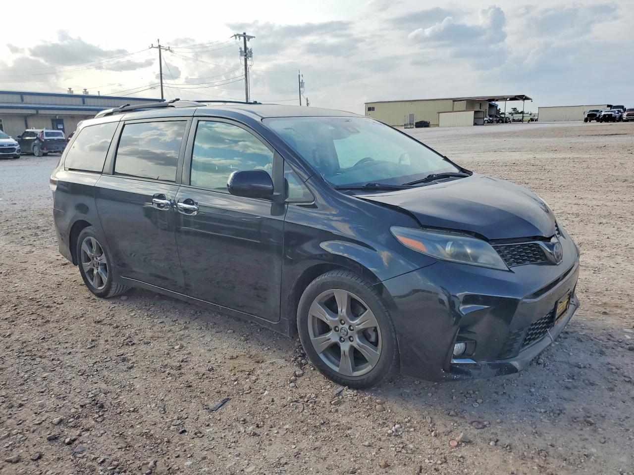 Toyota Sienna Se 8-passenger