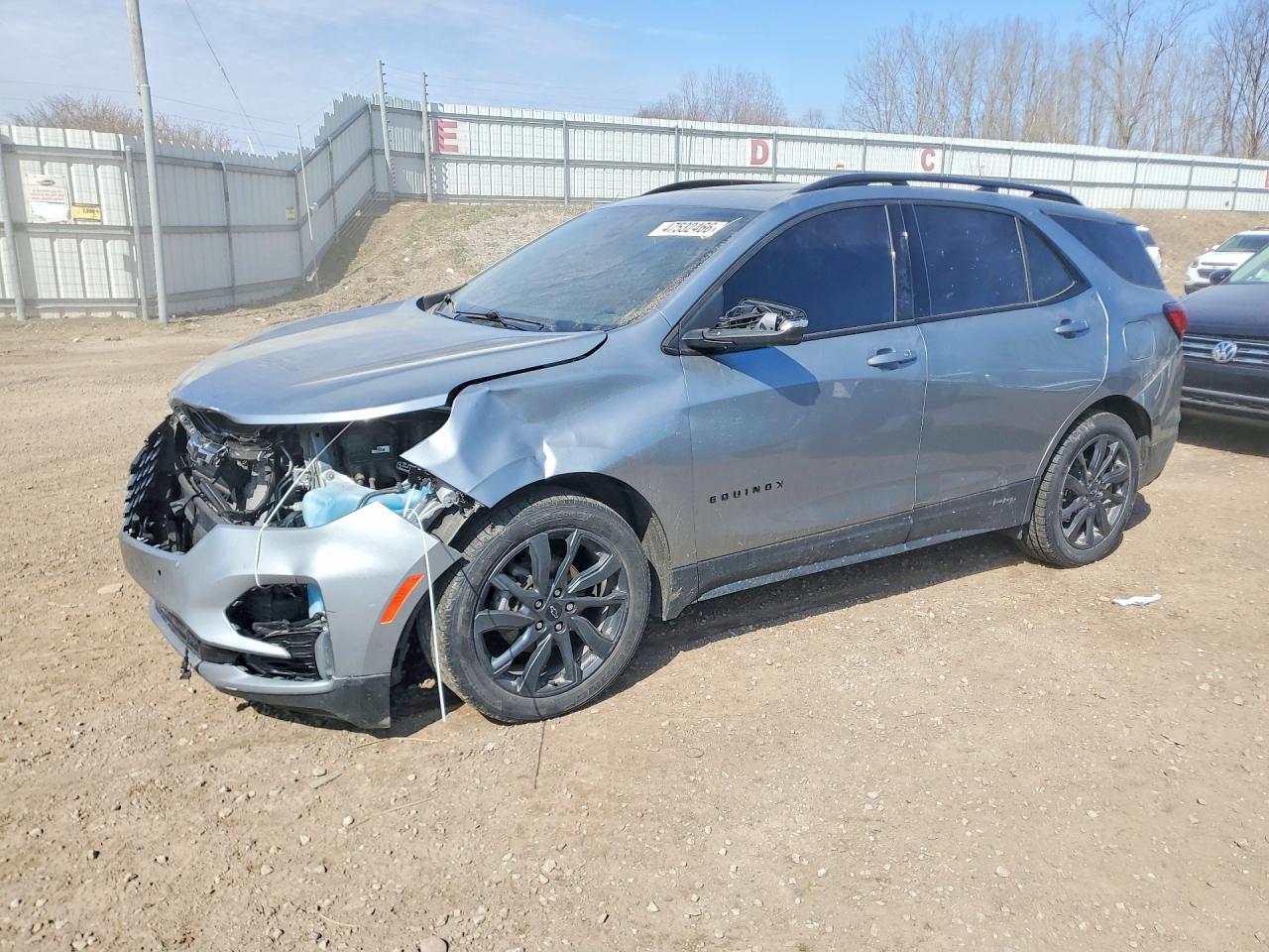 Salvage Chevrolet Equinox Image