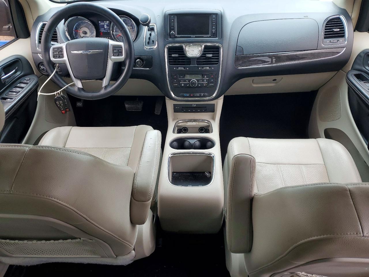 Chrysler Minivan Touring L