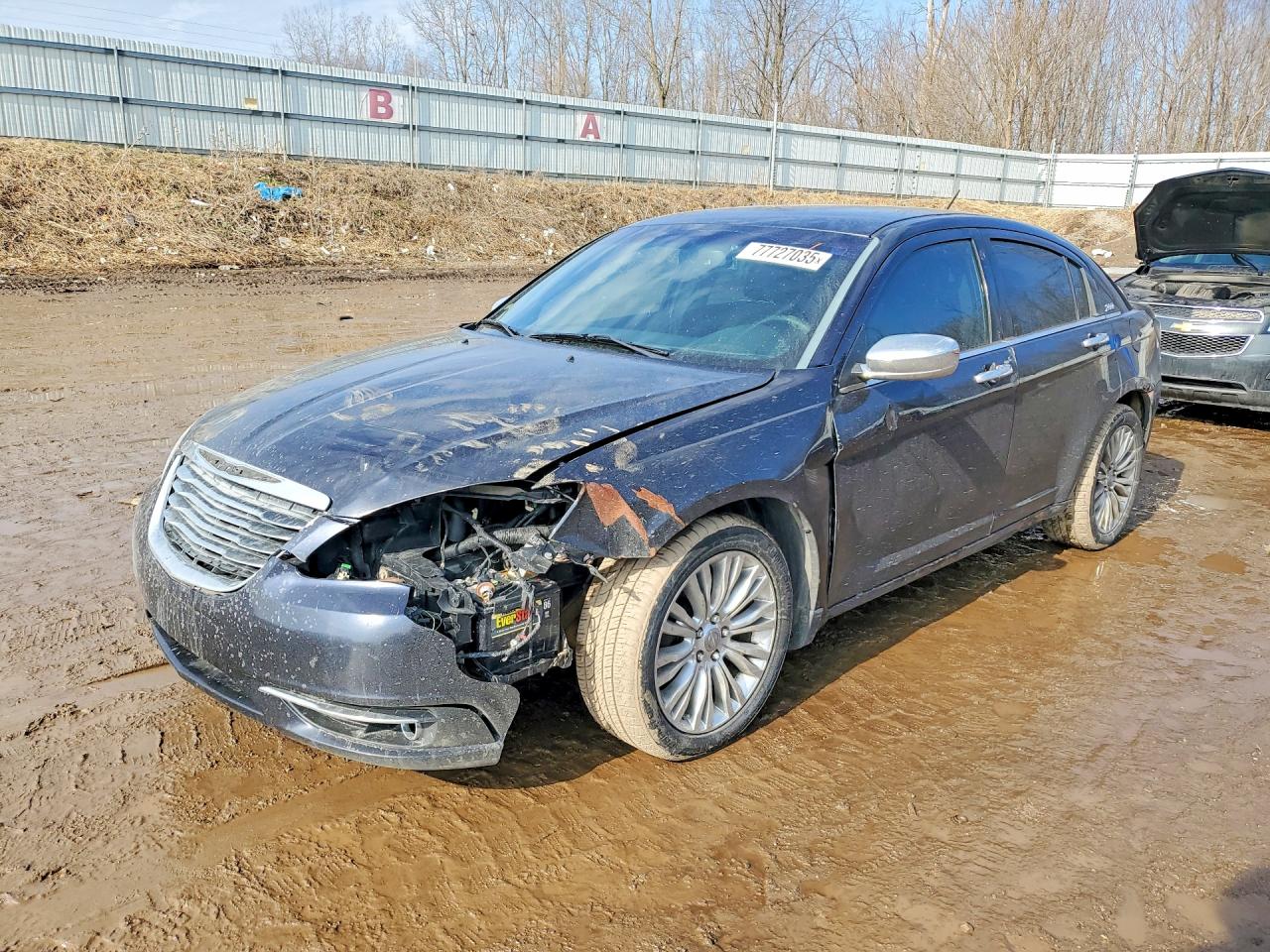 Salvage Chrysler 200 Image