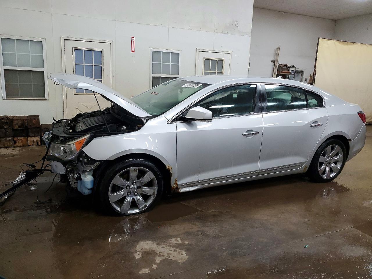 Salvage Buick LaCrosse Image